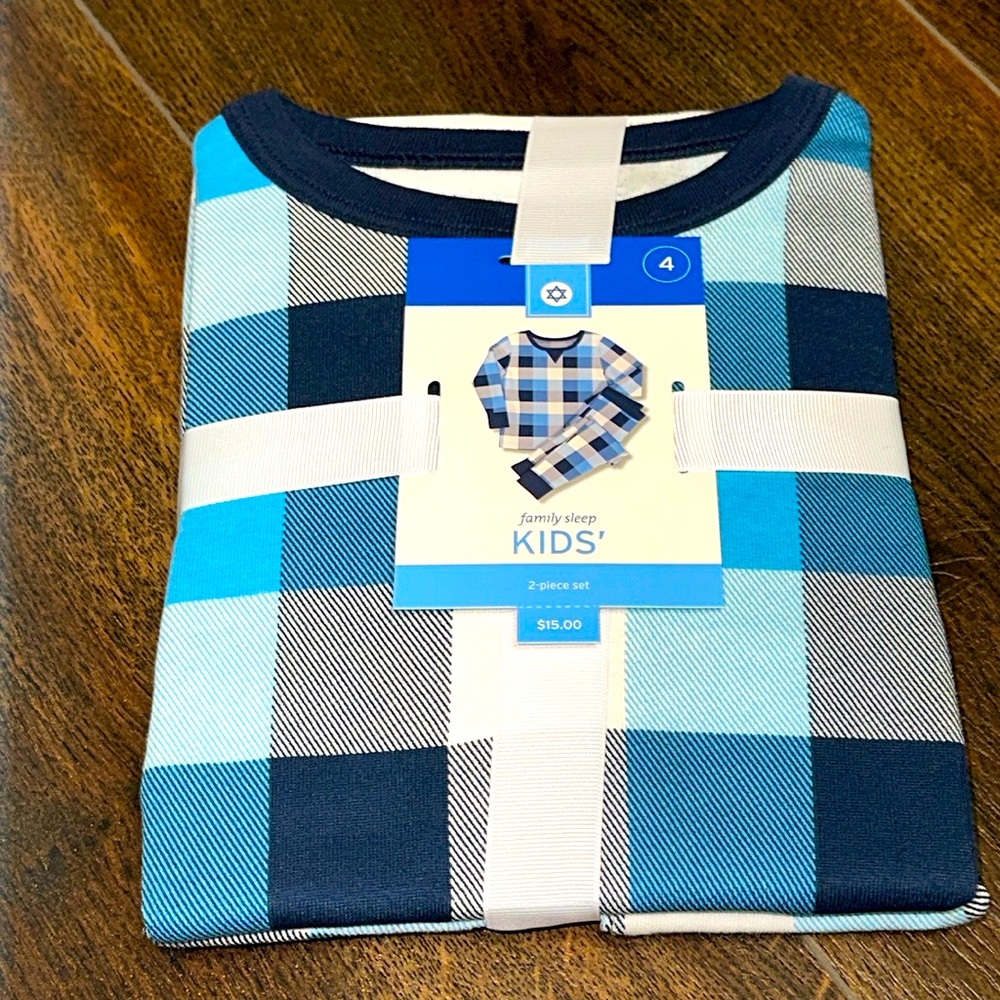 NWT Target Hanukkah Family Sleep 2 Pieces Pajamas Set Size 4.